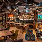 Hotel Me And Ulm, By Hyatt 4*