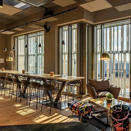 Hotel Me And Ulm, By Hyatt 4*