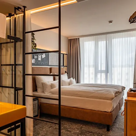 Me And Ulm, By Hyatt