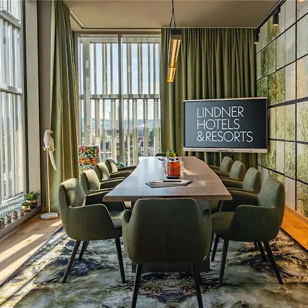 Hotel Me And Ulm, By Hyatt 4*