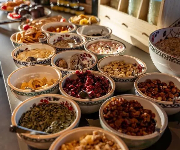 Me And Ulm, By Hyatt