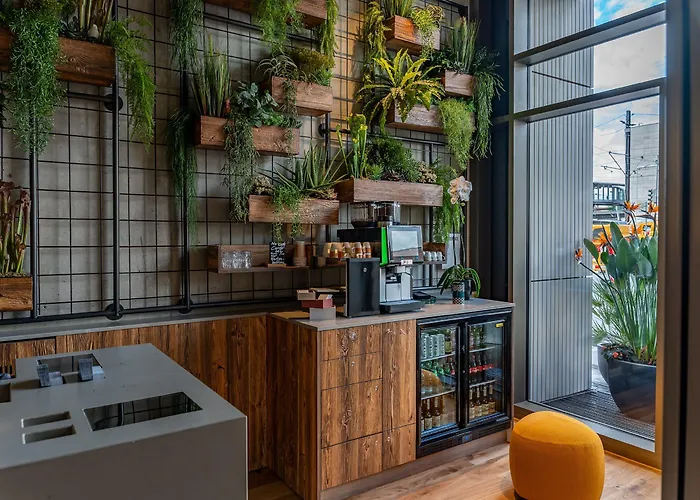 Me And Ulm, By Hyatt מלון אולם