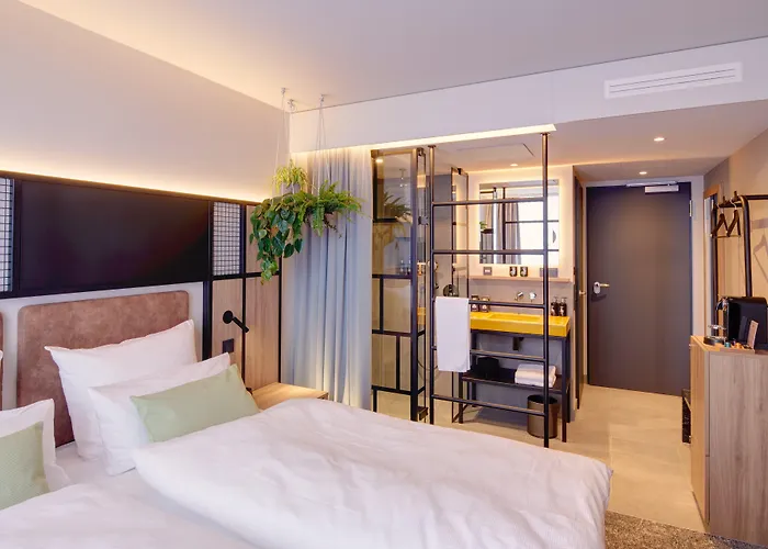 Hotel Me And Ulm, By Hyatt 4*