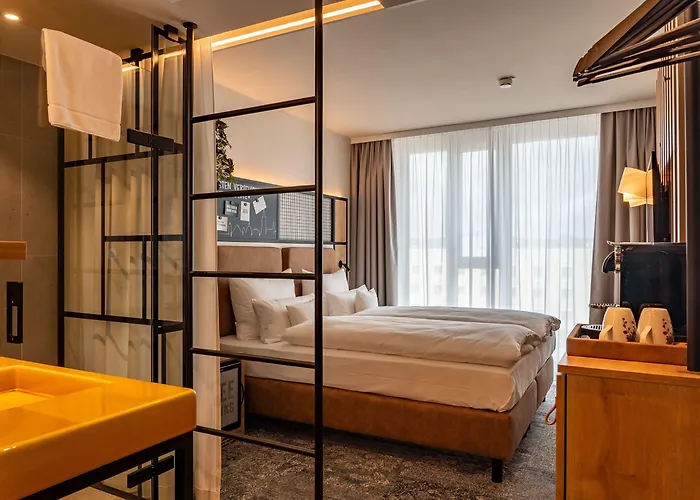 Me And Ulm, By Hyatt